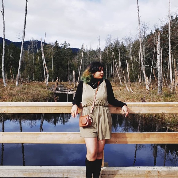 Green romper shorts - Picture 1 of 6